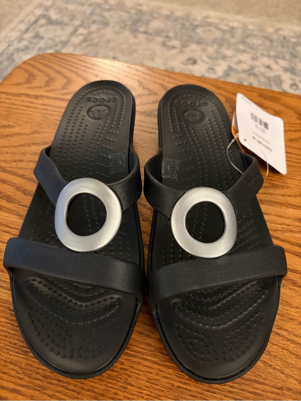 NWT Crocs Sanrah Sandals US 10